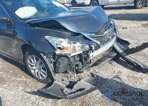 2015 Nissan Altima 2.5/2.5 S/2.5 Sl/2.5 Sv из США, поврежденный, VIN 1N4AL3AP5FN360472